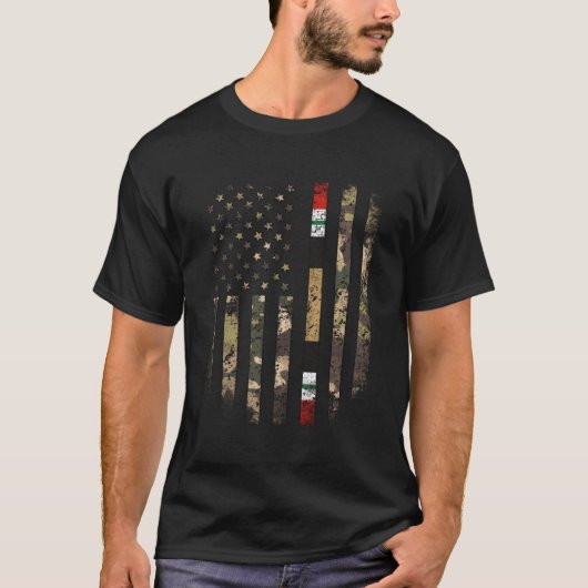 イラ誇りを持ったク戦争退役軍人迷彩柄米国国旗のリボン軍国旗 Tシャツ (正面)