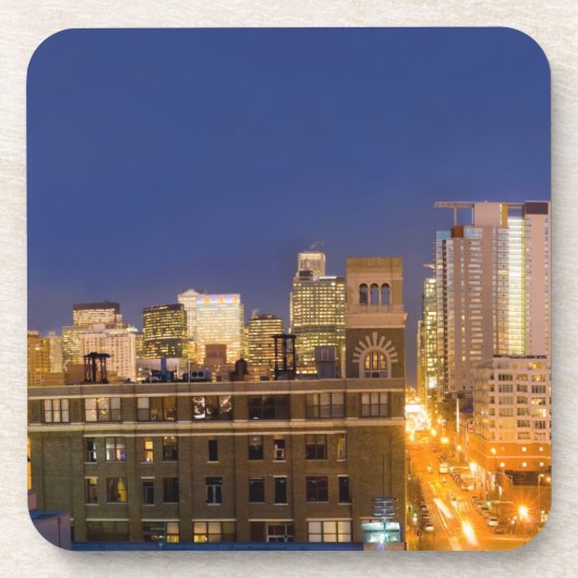 イリノイ州シカゴ、西ループからのスカイラインショット コースター (正面)