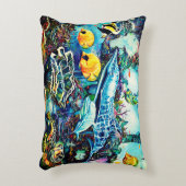 イルカおよび魚は海礁に近づきます アクセントクッション (正面(垂直))