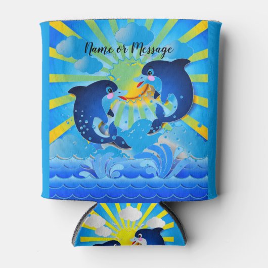 イルカと太陽のパーソナライズあなたの名前または文字を追加 缶クーラー (正面)