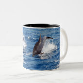 イルカの冒険 ツートーンマグカップ (正面右)