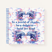 イルカの白になるサメの世界のモノグラム ノートブック (正面)