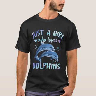 イルカを愛しているだけの人 Tシャツ