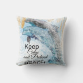 イルカ保がビーチで穏やかなフリ クッション (正面)