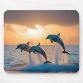 イルカ威厳のあるは夕暮れ時に飛び跳ねた。 マウスパッド (正面)