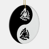 インおよびヤンは白黒に署名します セラミックオーナメント (右)