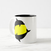 インと可愛いイルカを太陽に ツートーンマグカップ (正面左)