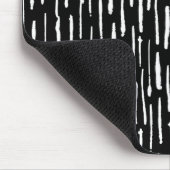 インクイライン – 黒の上に白 マウスパッド (コーナー)