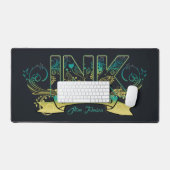 インクタイポグラフィタトゥーアーティストティール(緑がかった色)/黄色ID815 デスクマット (キーボード&マウス)
