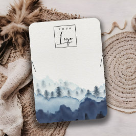 インクブルーネイビーパインウッズロゴネックレスディスプレイ 名刺