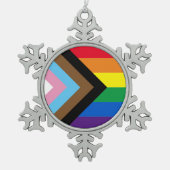 インクルーシブ虹Lgbtqゲイダイバーシティ国旗 スノーフレークピューターオーナメント (正面)