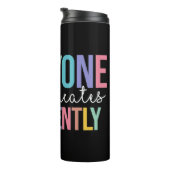 インクルージョン問題，特別教育シャツ，マインドフ タンブラー (回転右)