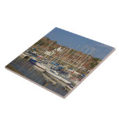 イングランド，ウィットビー，ノースヨークシャー タイル (側面)