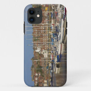 イングランド ノースヨークシャー ホイットビー 港 iPhone 11 ケース