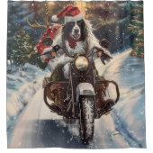 イングリッシュセッターの犬がバイクに乗るクリスマス シャワーカーテン (正面)
