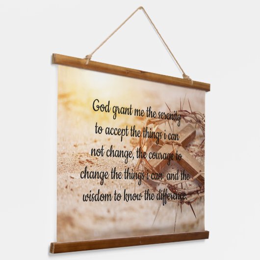 イングリッシュセレニティ祈りの言葉ウィズクロスアンドクラウン 吊り下げ型タペストリー (傾斜あり)