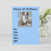 イングリッシュ・ブルドッグの赤ちゃんの1歳の誕生日招待状 招待状 (スタンド正面)