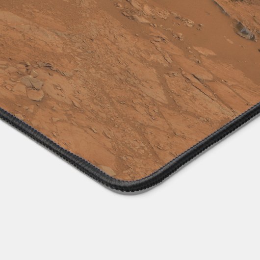 インサイト着陸装置が火星の表面で動作。 デスクマット (コーナー)