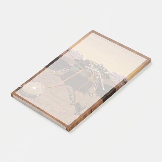 インサイト着陸装置が火星の表面で動作。 ポストイット (アングル)