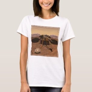 インサイト着陸装置が火星の表面で動作。 Tシャツ