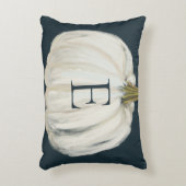 インジゴモノグラムのとホワイト秋カボチャ アクセントクッション (正面(垂直))