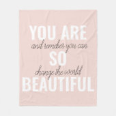 インスピレーションあなたはとても美しい前向き引用文 フリースブランケット (正面)