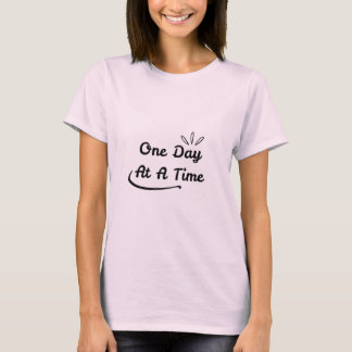 インスピレーションやモチベーションが上がる女性向け Tシャツ