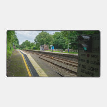 インス・アンド・エルトン鉄道駅