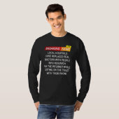 インターネットの専門家は医者の皮肉である Tシャツ (正面フル)