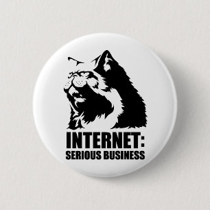インターネット: 深刻なビジネス(lolcatのおもしろいなTシャツ) 缶バッジ