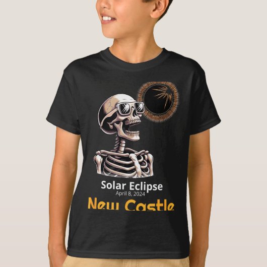 インディアナのスケルトン+皆既日食+城 Tシャツ (正面)