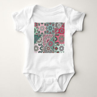 インディアンアラビアパッチワークキルトヴィンテージ ベビーボディスーツ