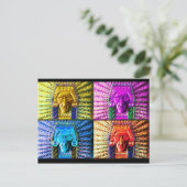 インディアンカラフル戦士の彫刻 ポストカード (スタンド正面)