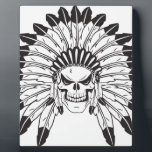 インディアンスカル主任 フォトプラーク<br><div class="desc">先住民のアメリカのインド人の首長スカルで羽毛の生えた頭飾りを持つ。</div>