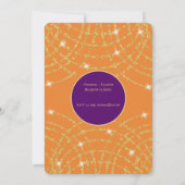 インディアン結婚の紫色のサンゴ金ゴールド灯 招待状 (裏面)