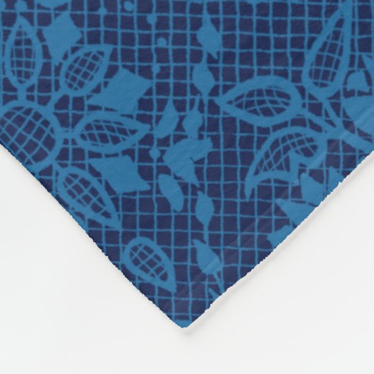 インディゴブルーフローラフェイクレースパターン フリースブランケット (角)
