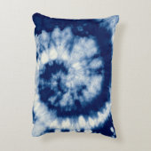 インディゴ・ラウンド。ボヘミア絞り染め。ブルー・サイ転がチデ アクセントクッション (裏面(縦))