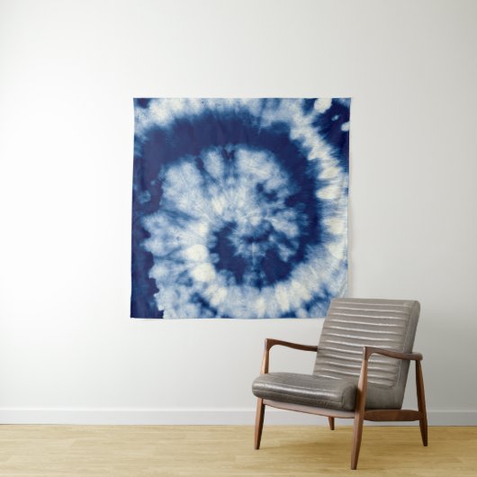 インディゴ・ラウンド。ボヘミア絞り染め。ブルー・サイ転がチデ タペストリー (インサイチュ)