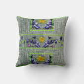 イントゥザウッズバイアレクサンドラ調理師 クッション (裏面)