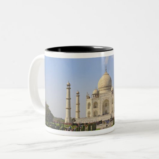 インドのアグラにあるタジ·マハル霊廟。 ツートーンマグカップ (正面左)