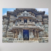 インドのカルナタカ州ベルルでヒンズー教の神の彫刻 ポスター (正面)