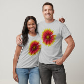 インドの総括的な花 Tシャツ (ユニセックス)