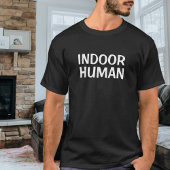 インドア派大文字タイポグラフィ Tシャツ