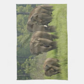 インドゾウの家族 キッチンタオル (縦)