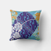 インドネシアのろうけつ染め・モチーフで、非常に独特な計画を持つ クッション (裏面)