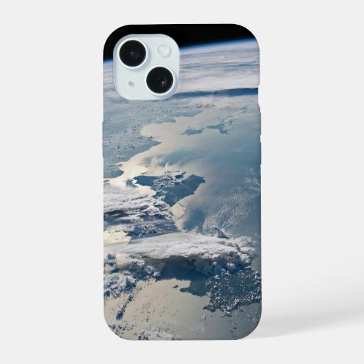 インドネシアのスマトラ島周辺の雲景 iPhone 15ケース (裏面)
