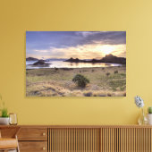 インドネシア、コモド国立公園。日の入り キャンバスプリント (インサイチュ (リビング))