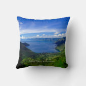 インドネシア・スマトラ島のトバ湖 クッション (裏面)