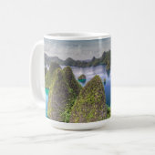 インドネシア ワヤグ島の風景 コーヒーマグカップ (正面左)