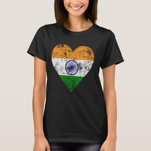 インドハート国旗のヴィンテージインディアン Tシャツ (正面)